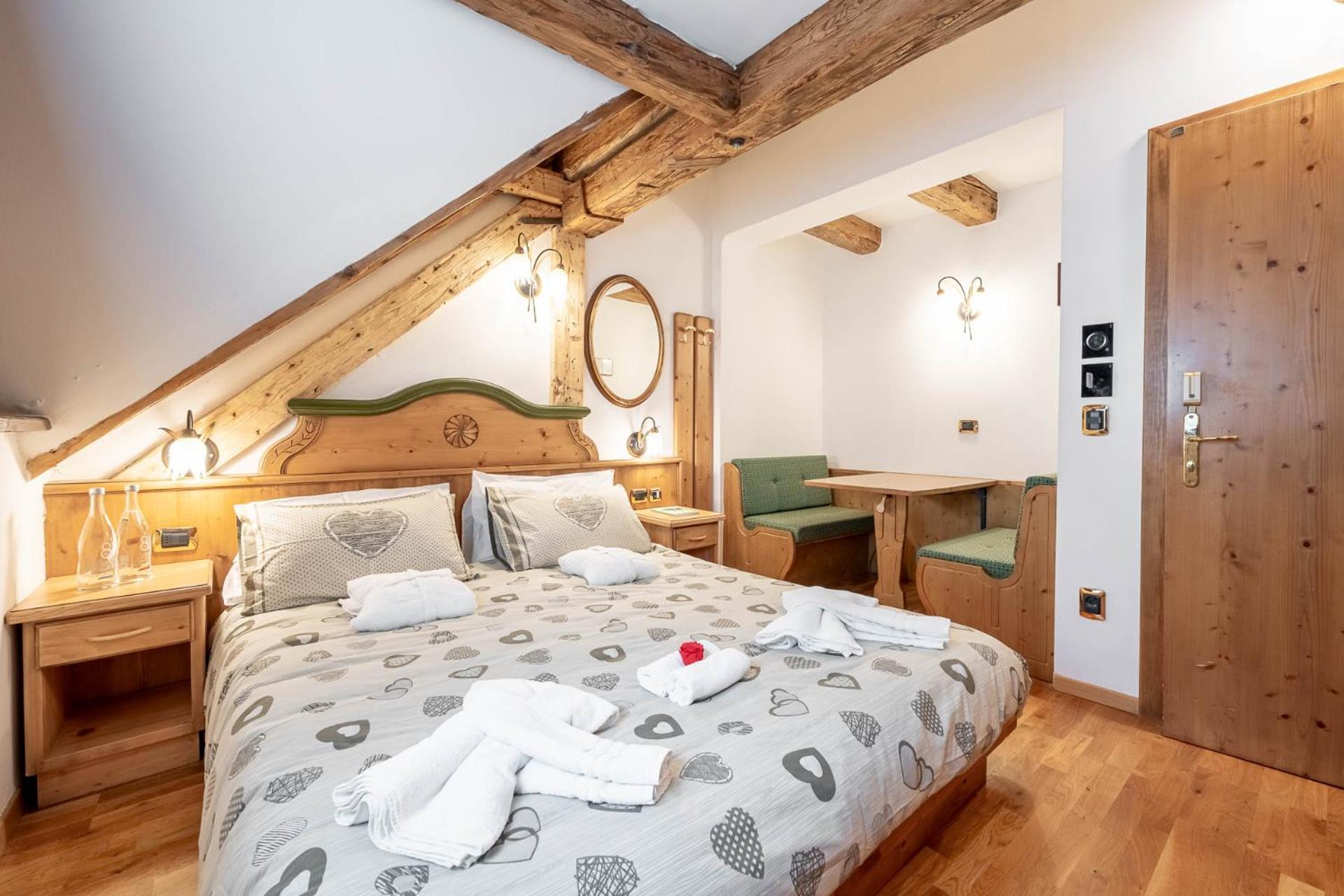 Hotel Dolomiti Schloss Каназей Екстериор снимка